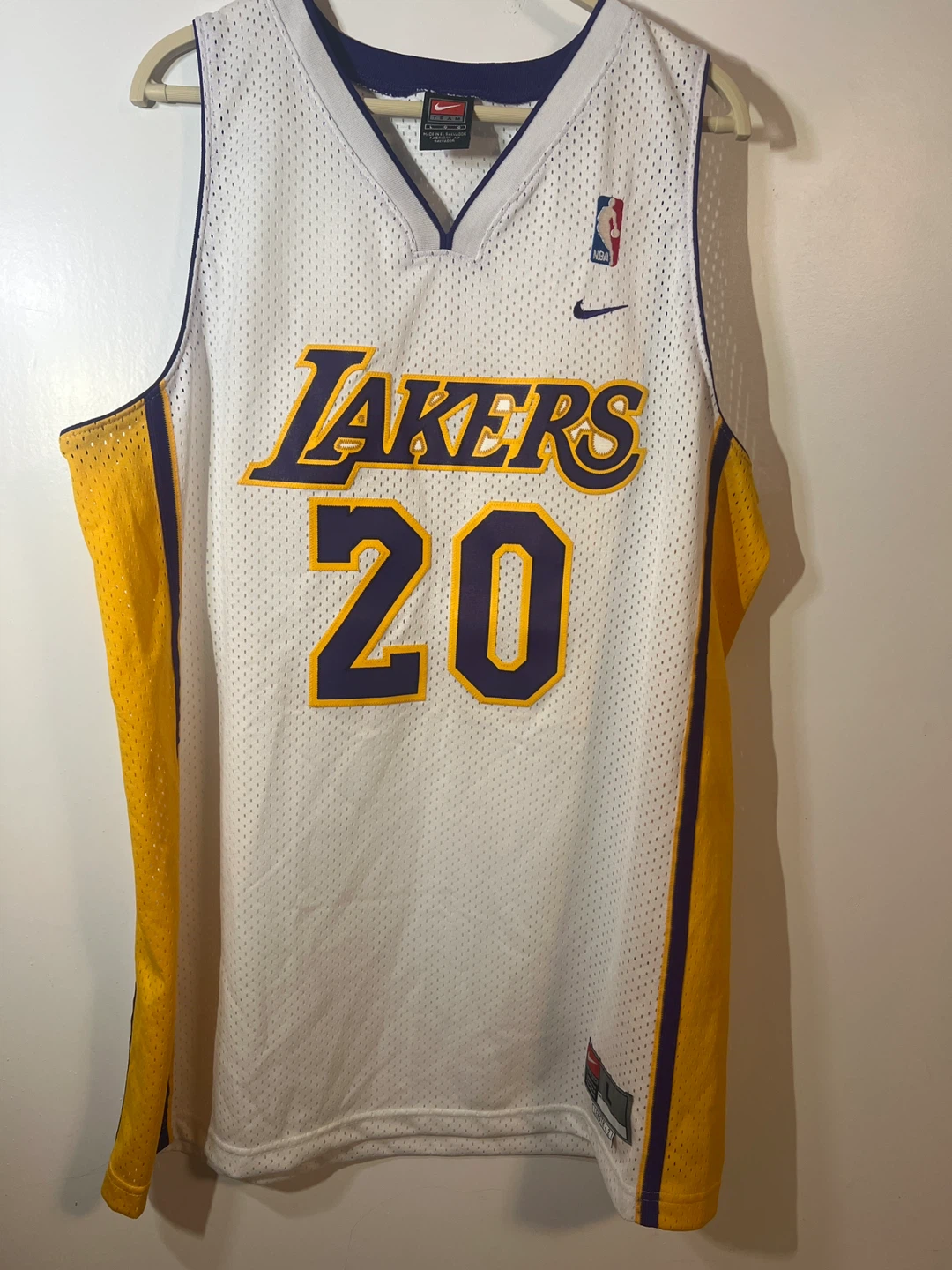 Nike Los Angeles Lakers Payton 20 Basketball Jersey