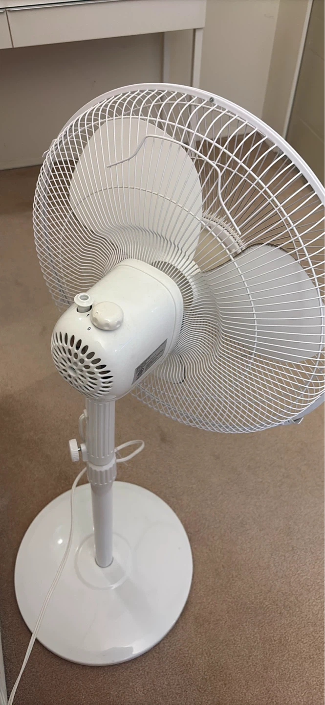 White Oscillating Stand Fan - photo 2