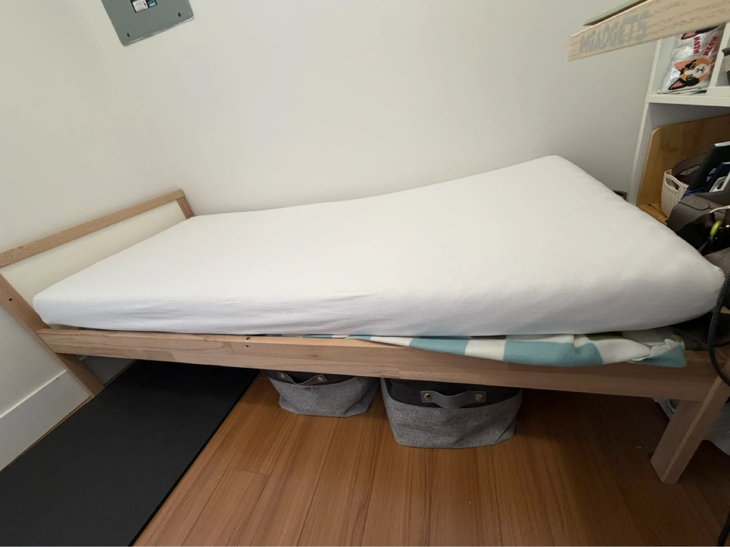 IKEA kids bed 70x160 cm (27 1/2x63 ")