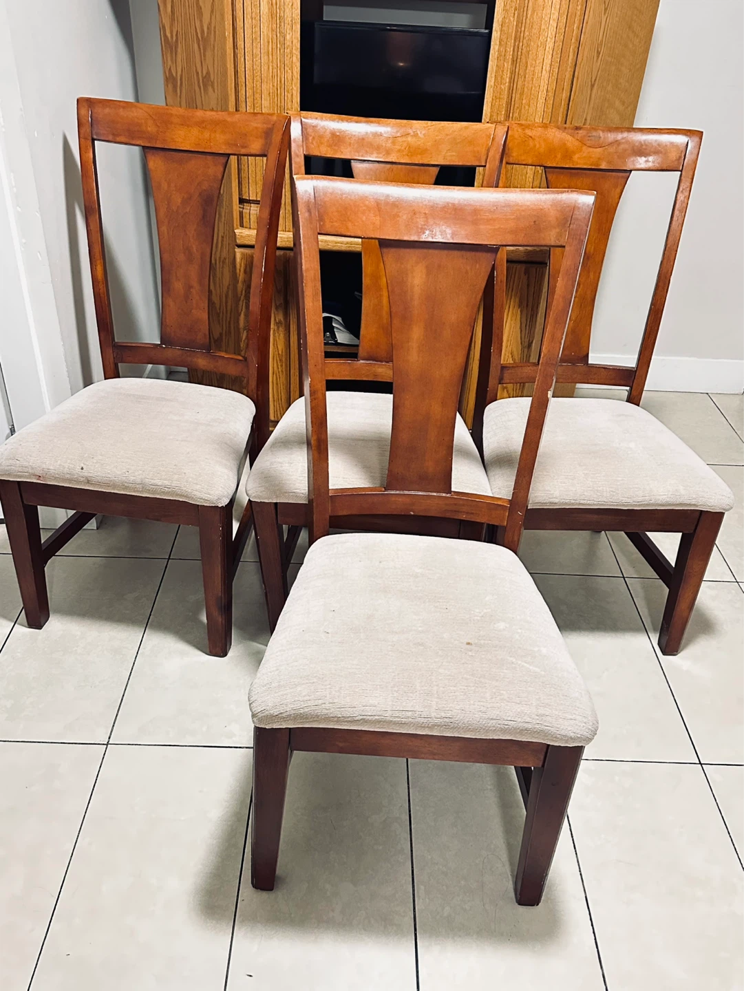 FREE – Available Now – TV Stand + Chairs (Hwy 97) - photo 3