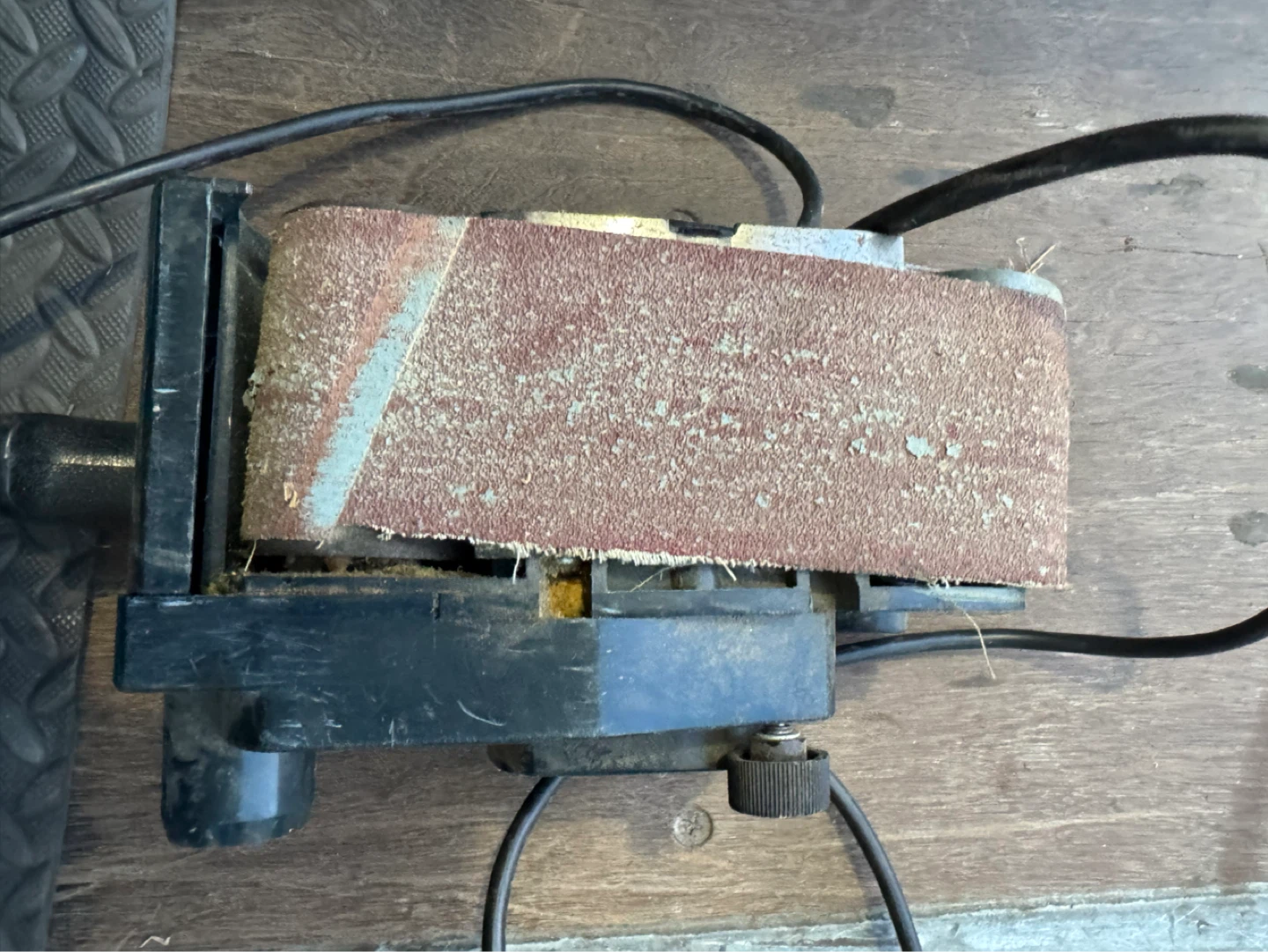 WEN 3600T2 3" Belt Sander - photo 4