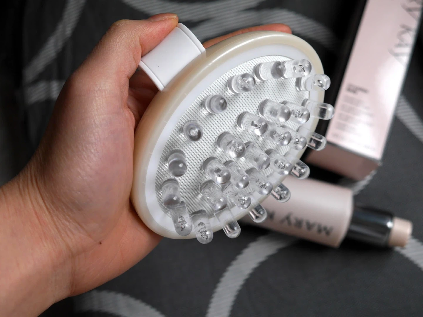 Mary Kay Body Massager Brush - photo 3