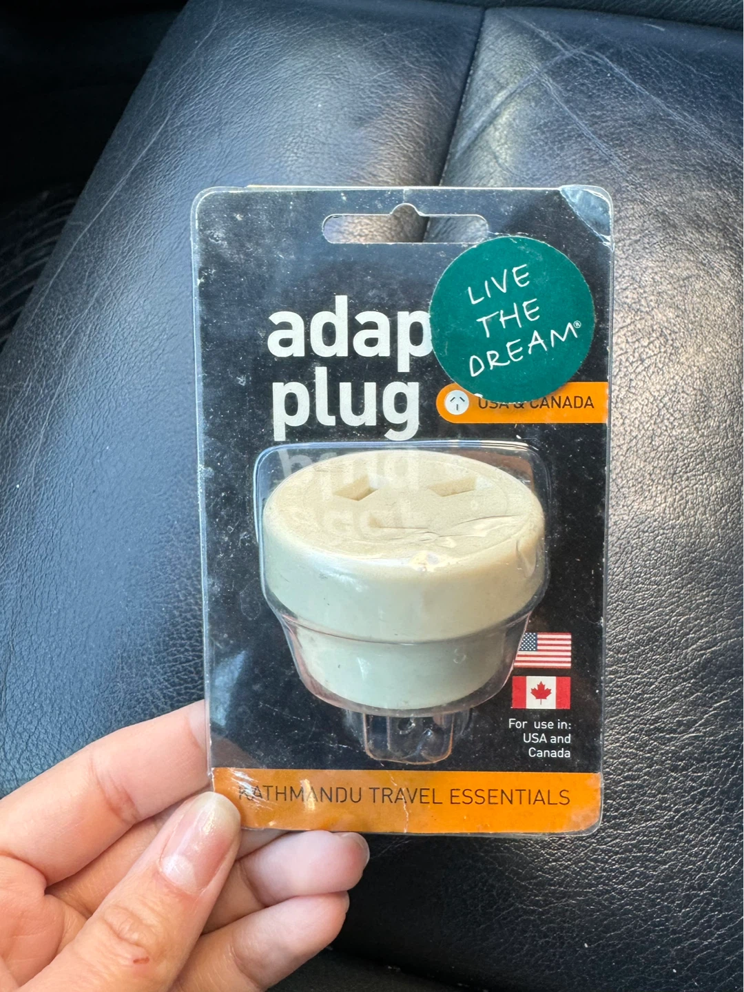 Kathmandu Travel Essentials Adapta Plug