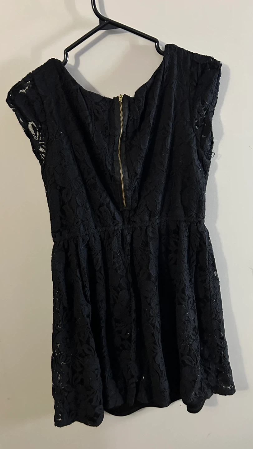 Women’s dresses - photo 4