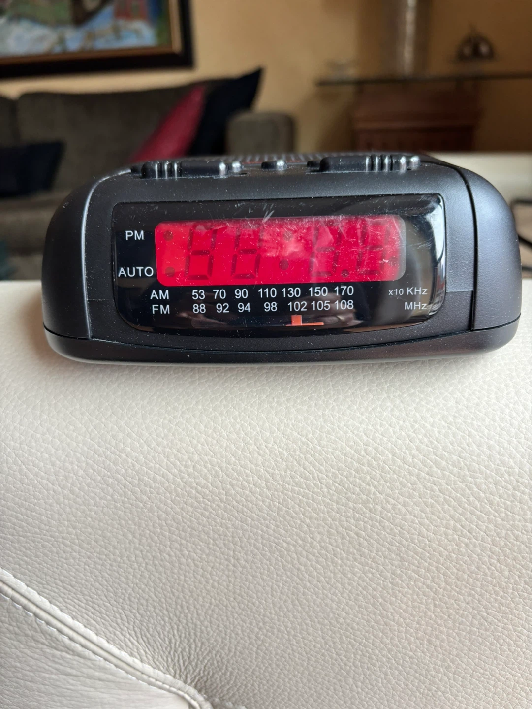 Sunbeam AM/FM Alarm Clock Radio - photo 2
