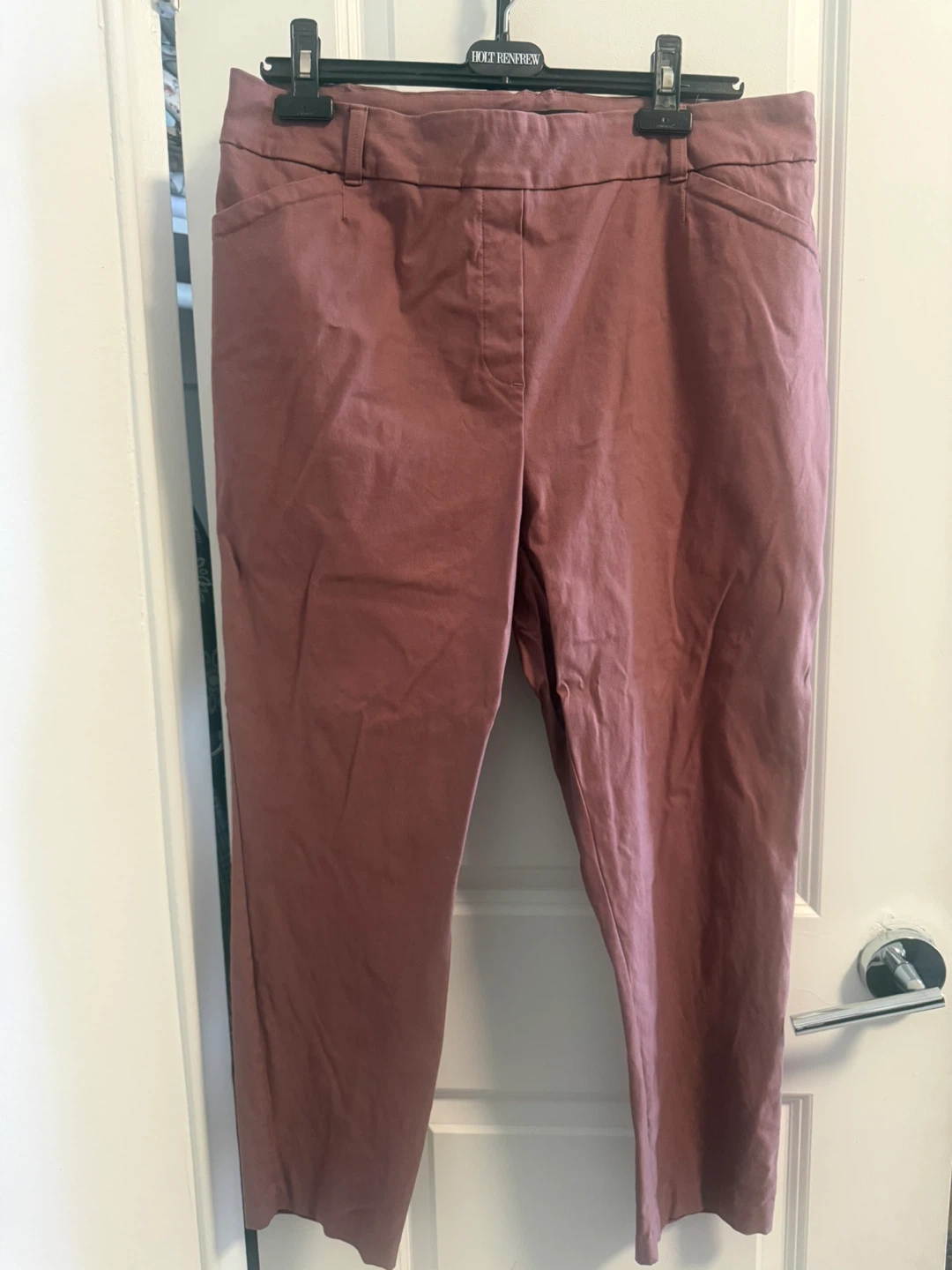 Reitmans Slim Leg Pants - Size 18 - Rose Pink