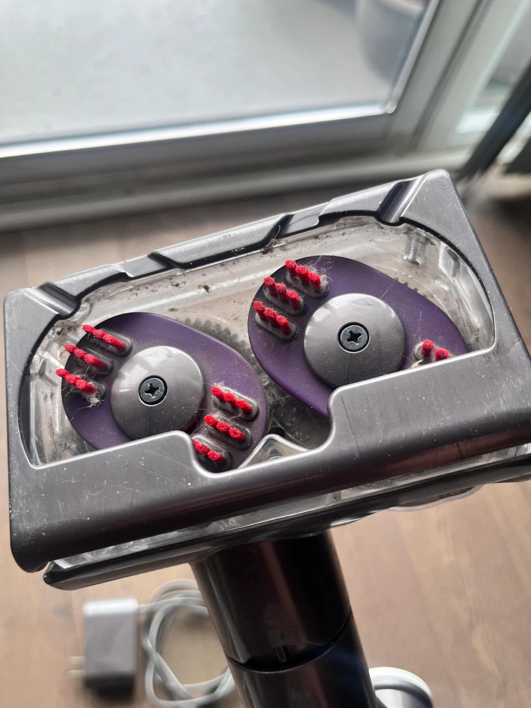 Dyson D30 portable vacuum - photo 2