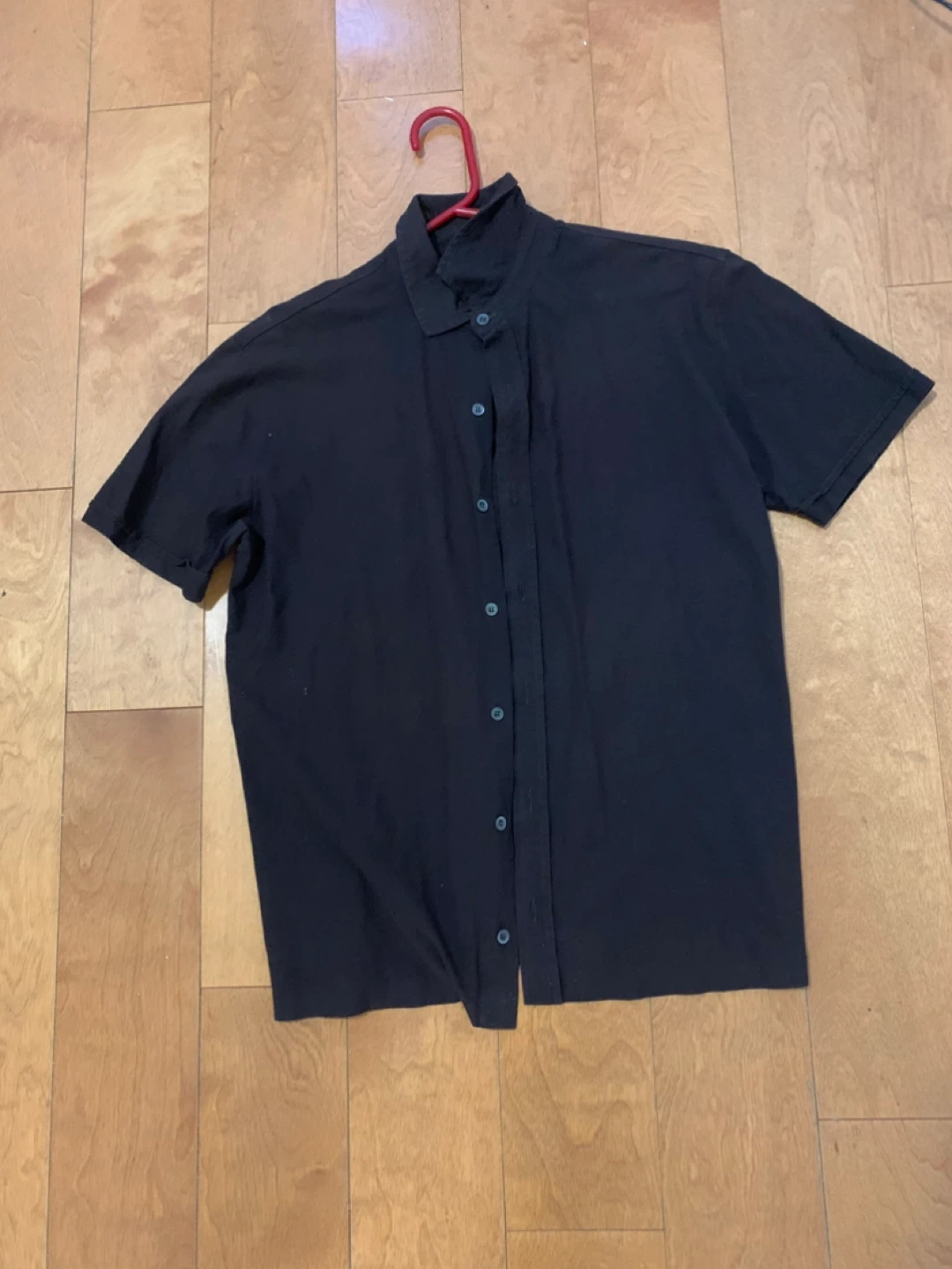 Black Short Sleeve Button-Up Shirt