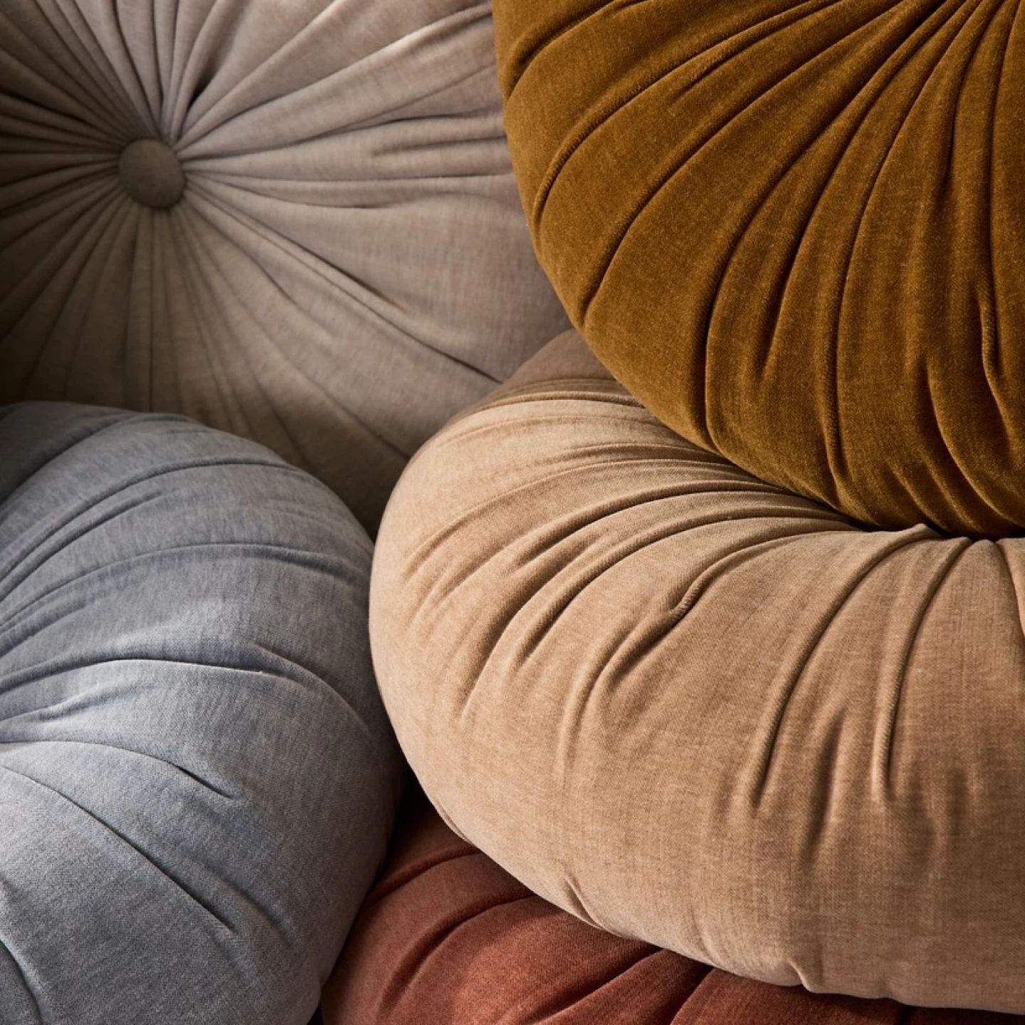 West Elm Round Tufted Throw Pillow - photo 5