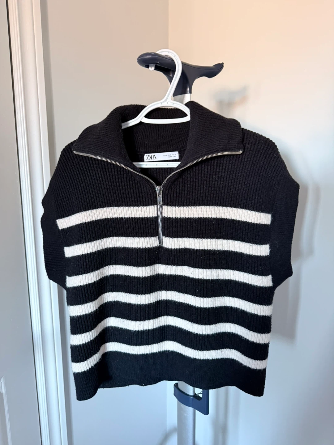 ZARA Black & White Striped Knit Vest Size S