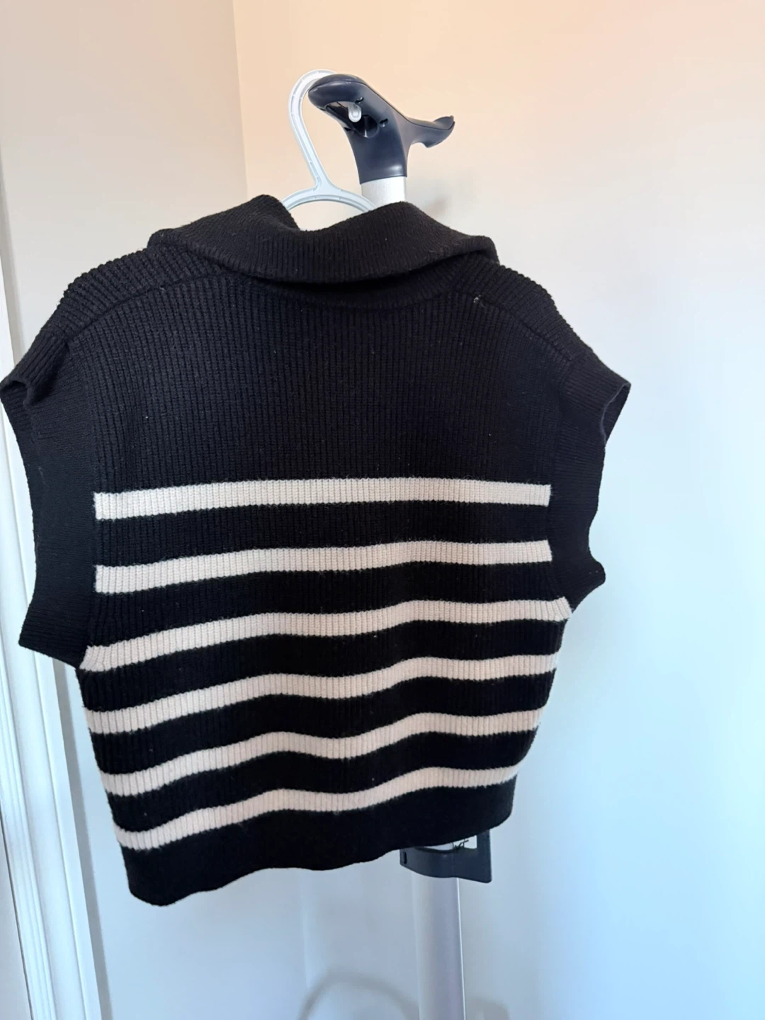 ZARA Black & White Striped Knit Vest Size S - photo 2