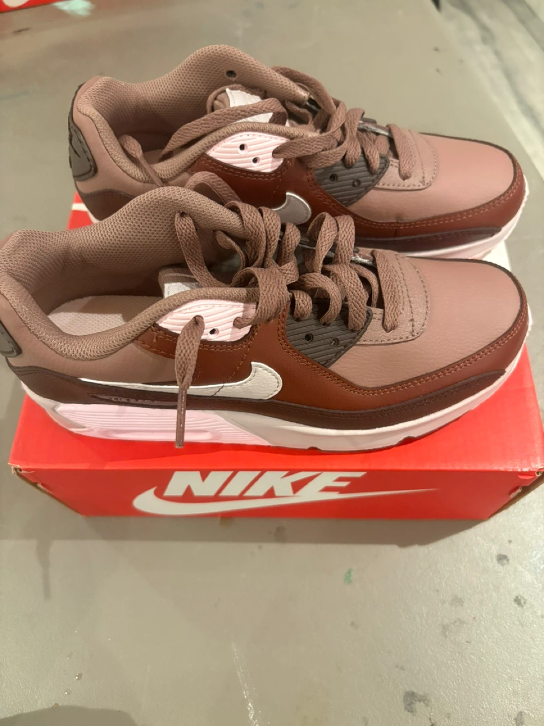 Nike Air Max 90 LTR (GS) Smokey Mauve/Platinum Violet Size 5Y