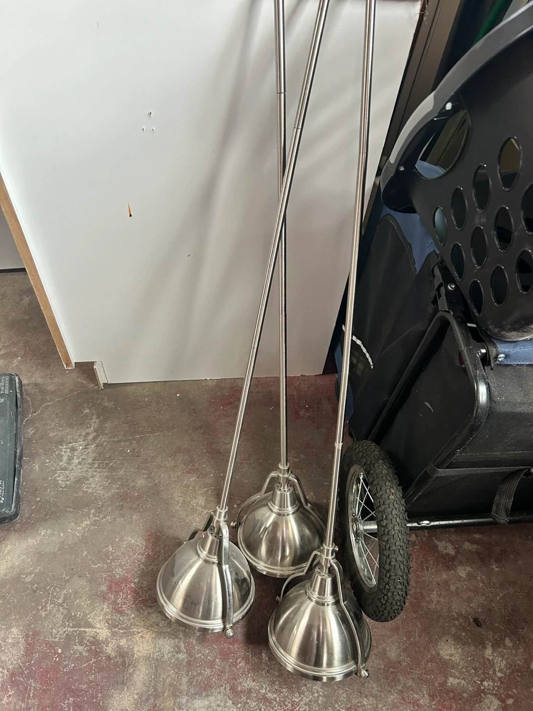 Set of 3 Silver Pendant Lights - photo 2