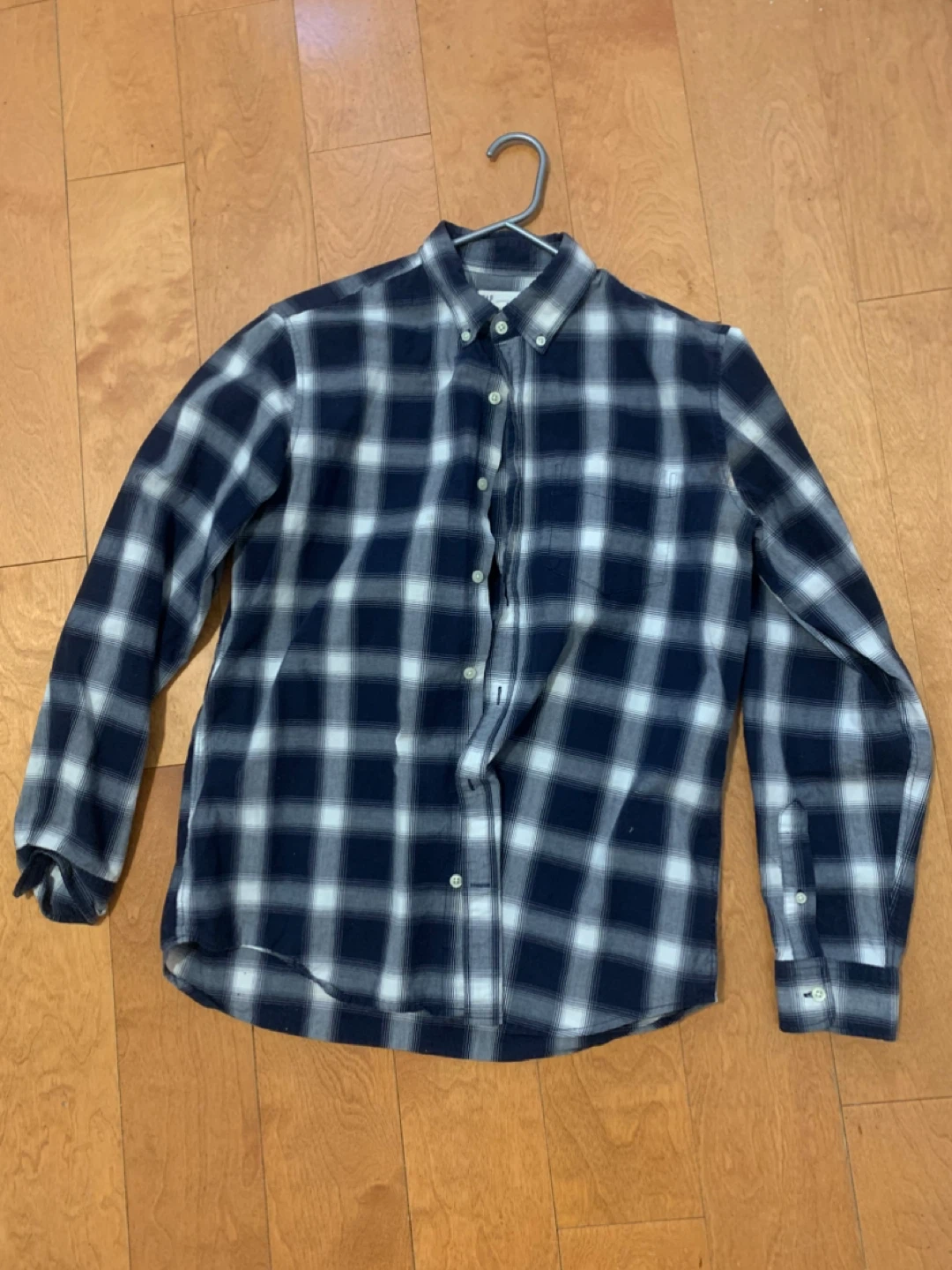 Men's Plaid Button-Up Shirt