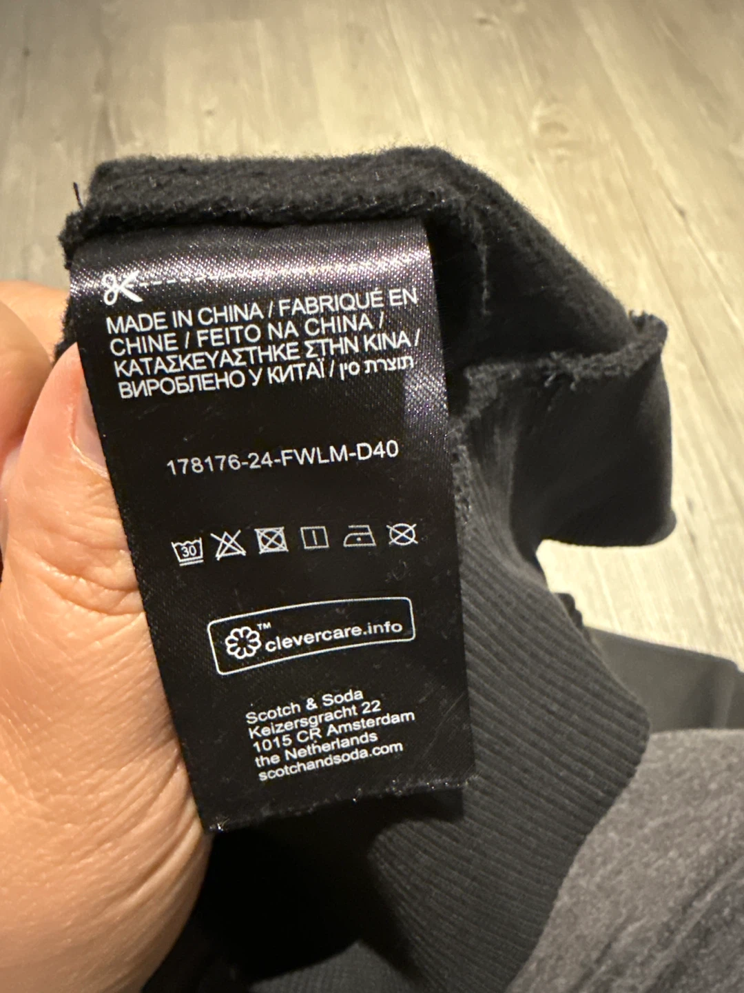 Scotch & Soda Amsterdam Black Crewneck Sweatshirt - photo 4