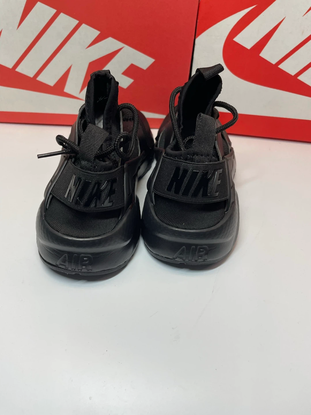 Nike Air Huarache Shoes - Black - photo 3