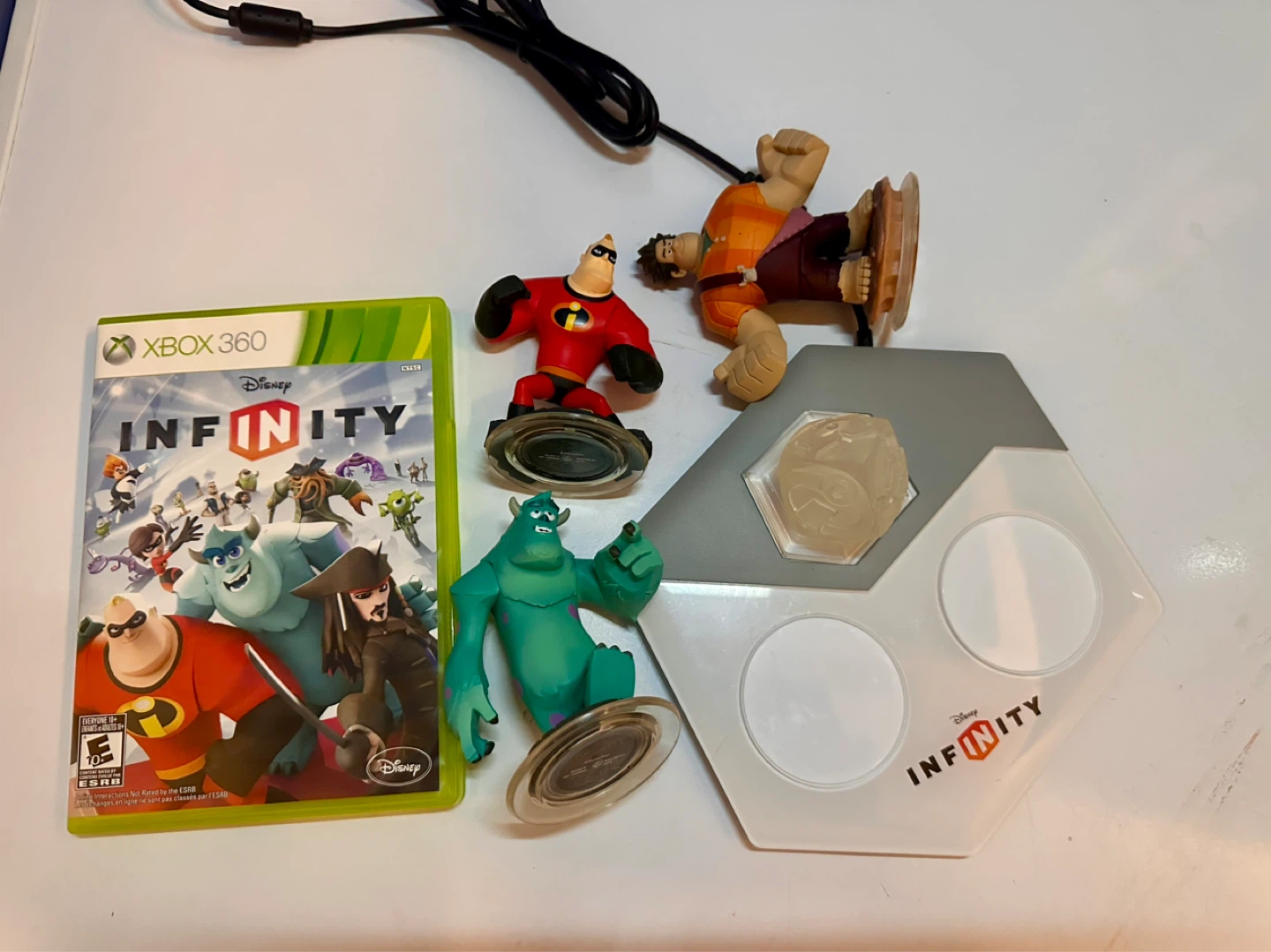 Disney Infinity Video Game for Xbox 360 with Figures