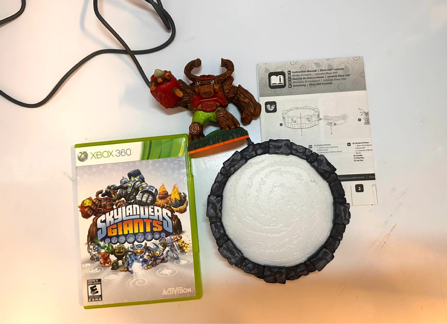 Skylanders Giants Xbox 360 Game with Portal and Figure