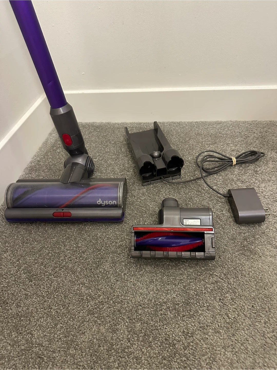 Dyson - photo 2