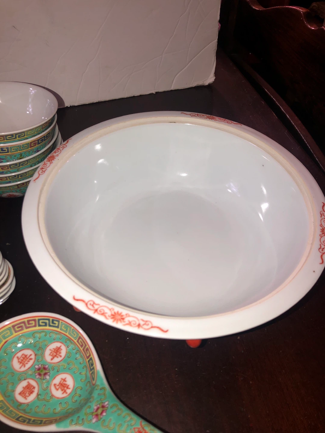 Chinoiserie Famille Rose Min Shou Porcelain Soup Serving Set. - photo 5