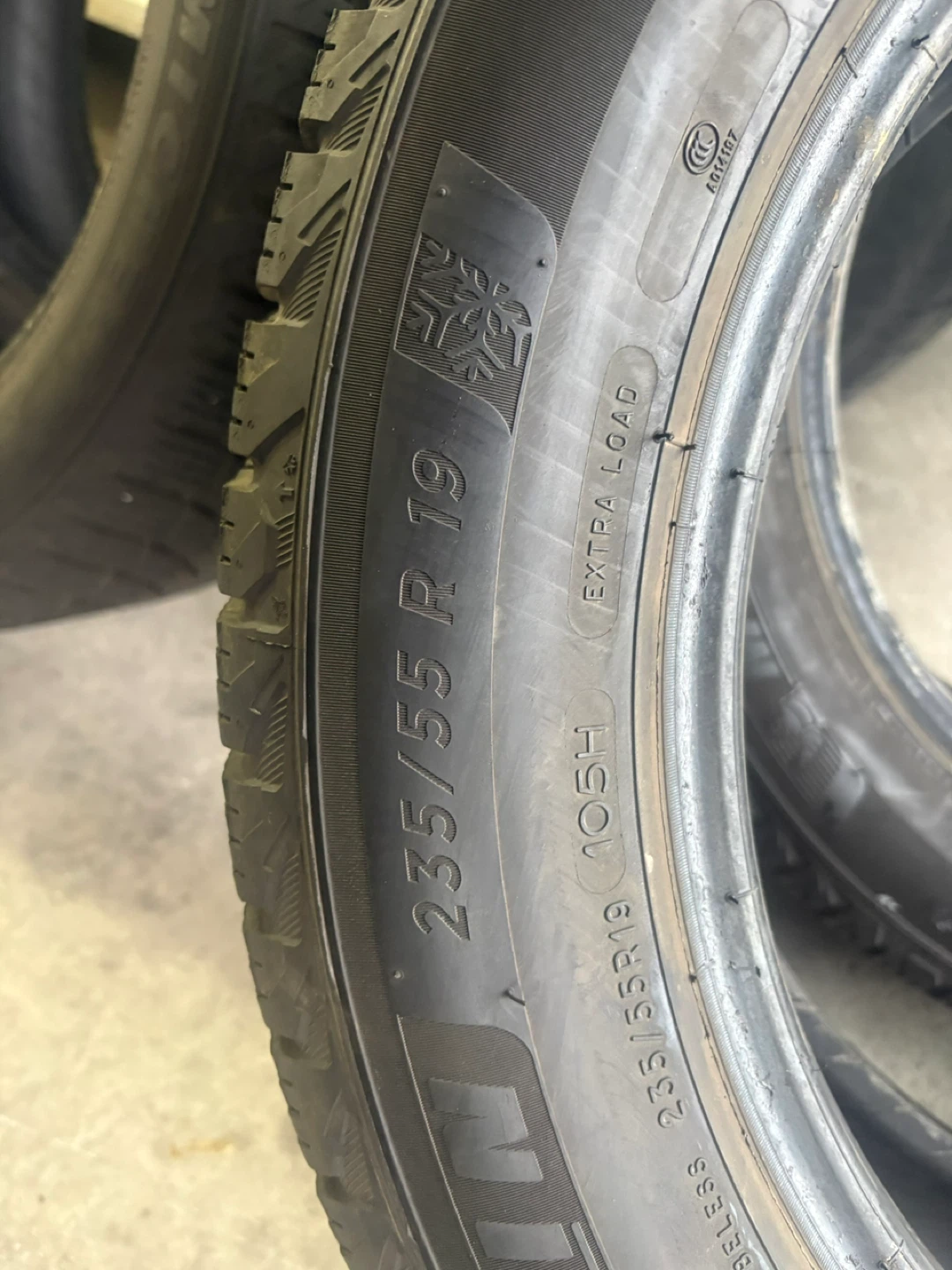 Michelin X-Ice Snow Tires 235/55R19 - photo 5