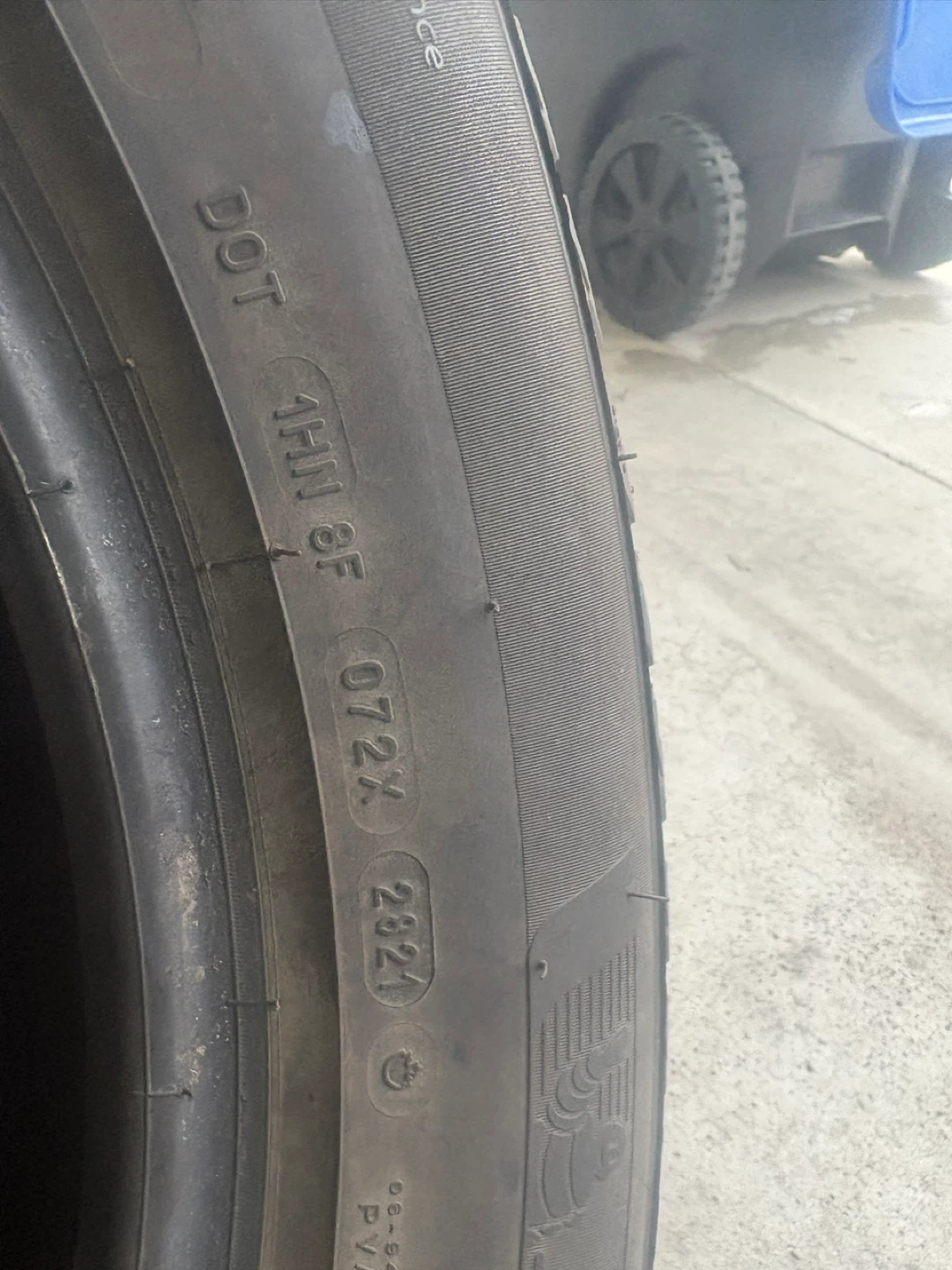 Michelin X-Ice Snow Tires 235/55R19 - photo 4