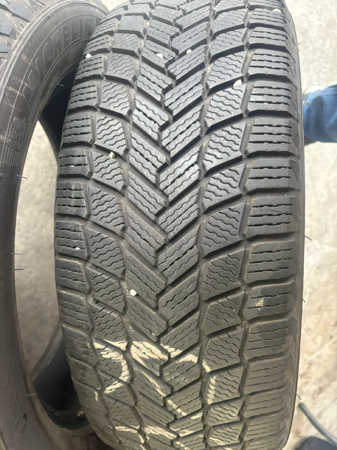 Michelin X-Ice Snow Tires 235/55R19 - photo 3
