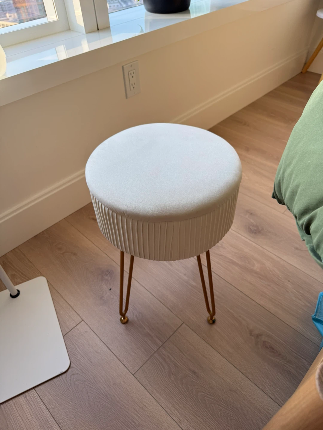 LUE BONA Velvet Vanity Stool - Beige