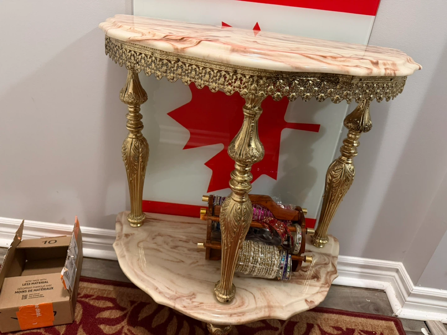 Ornate Console Table with Marble Top and Gold Accents - photo 4