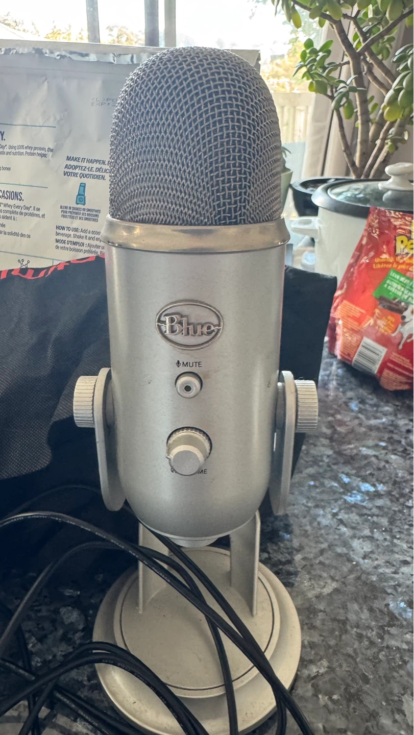 Blue Yeti USB Microphone - photo 2