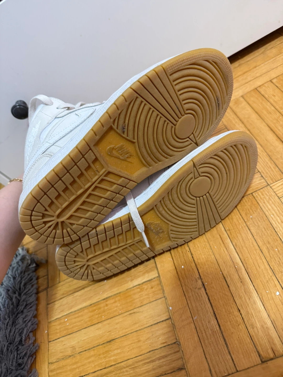 Jordan Women's 1 Mid Phantom/White-Gum Shoes - photo 4