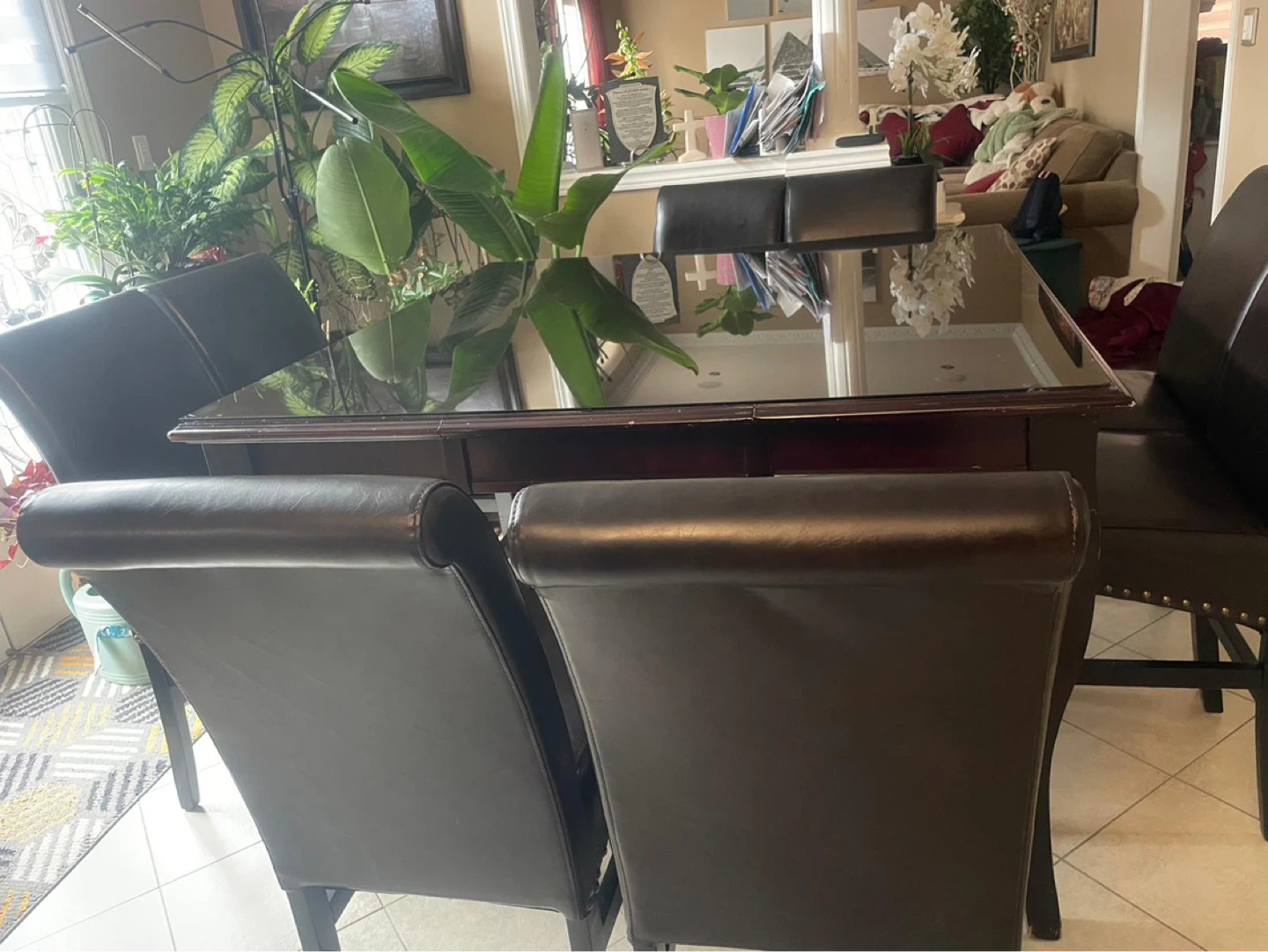 Dining Table Set with 8 Chairs pick up Vaughan - photo 2