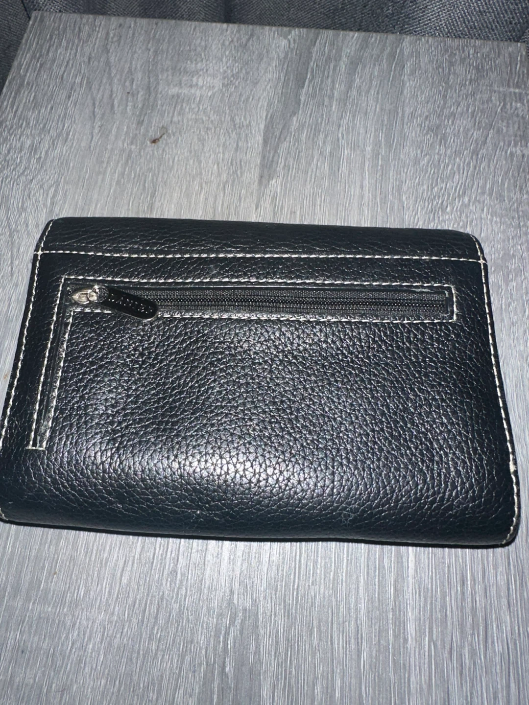 *EUC-like new!* Danier Black Leather Wallet - photo 3