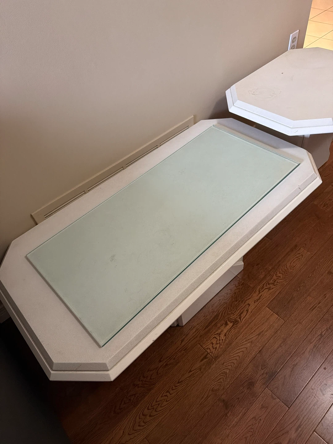 Vintage Coffee Table and End Table Set - photo 2