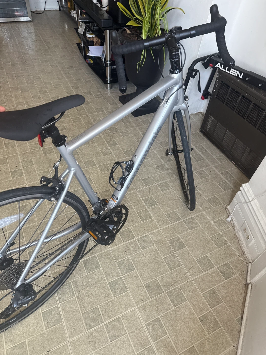 Cannondale Optimo Road Bike - photo 3