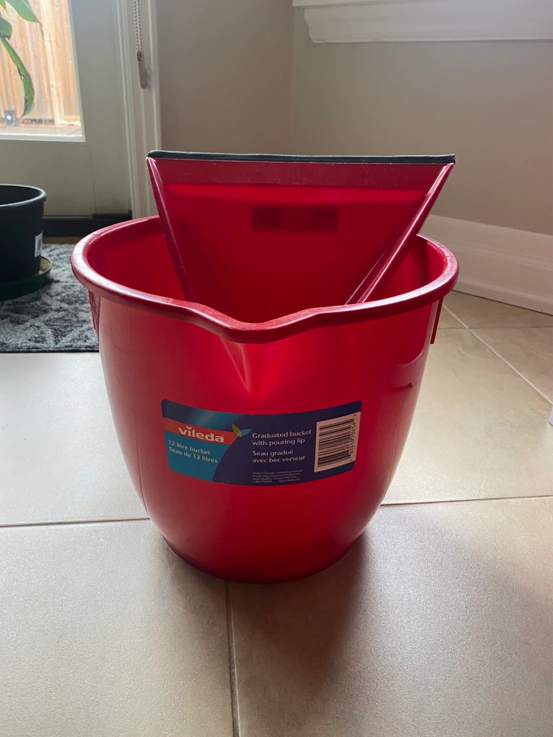 Vileda Red Graduated Bucket with Dustpan - photo 3