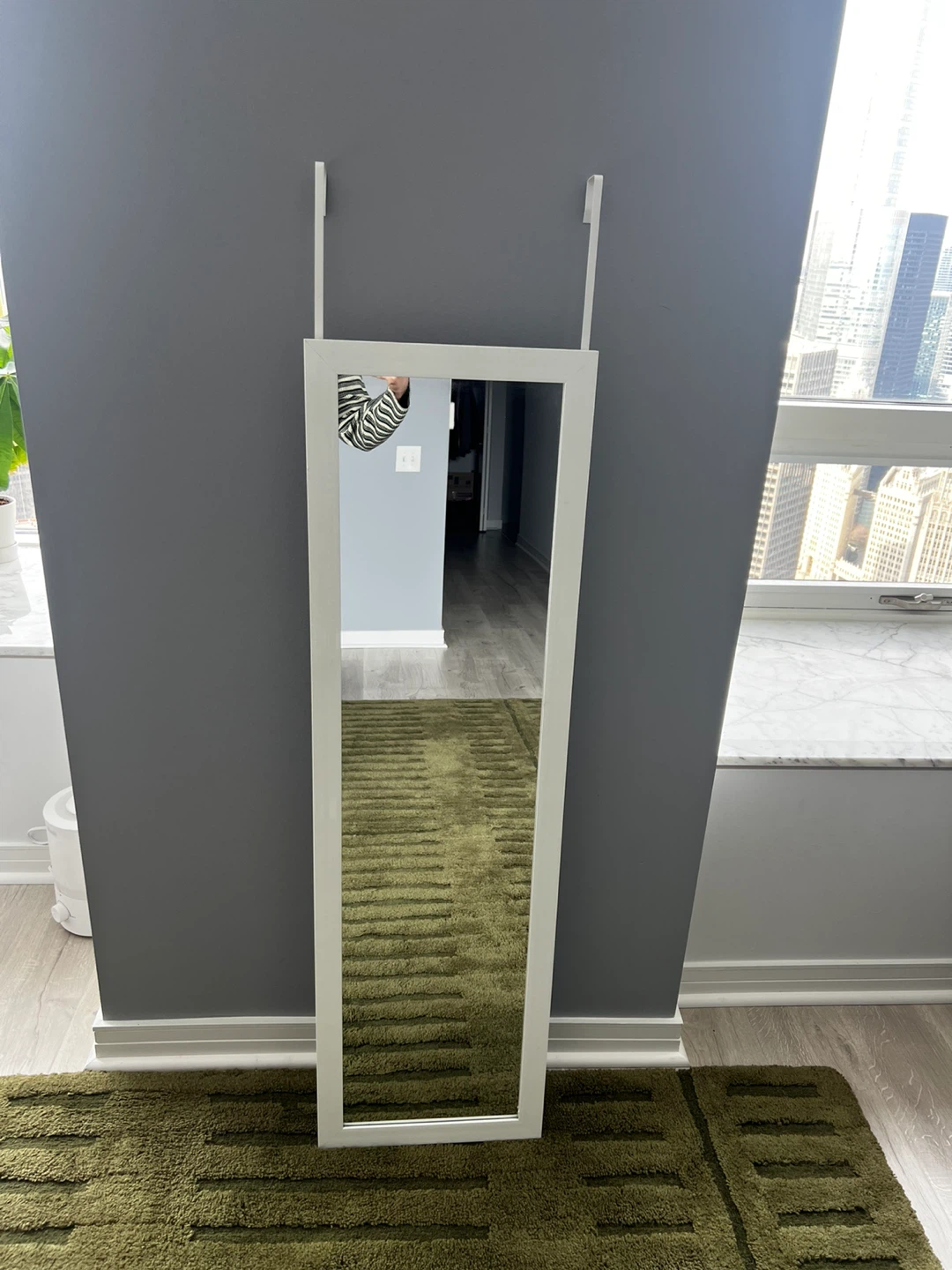 White Over-the-Door Mirror - photo 2