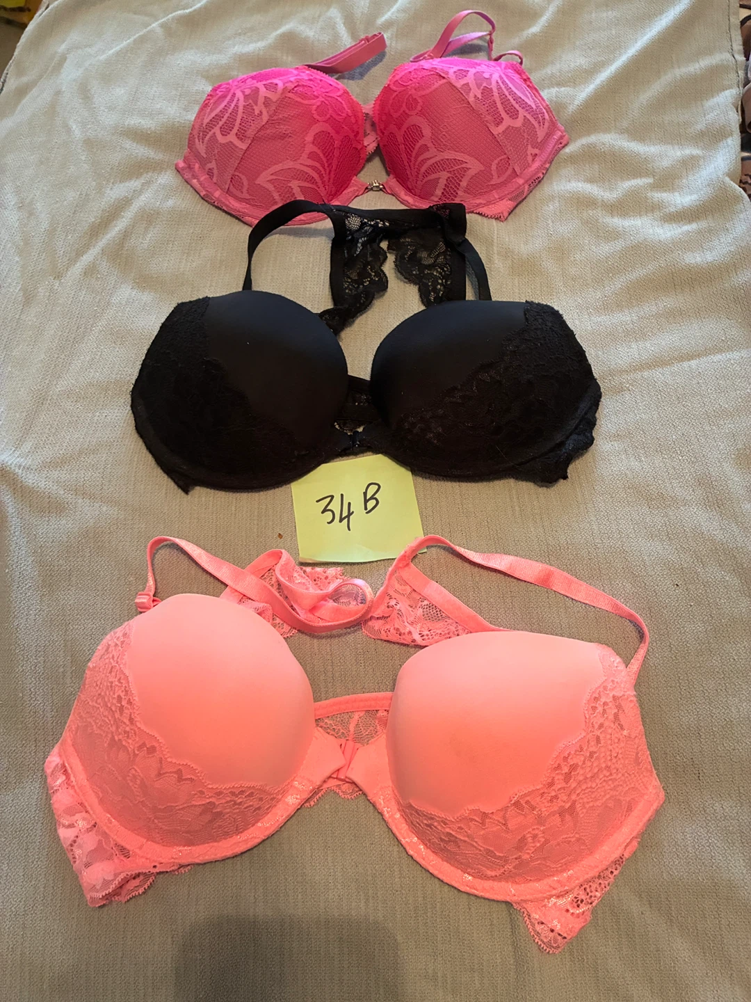 Brassiere’s 34B - photo 3