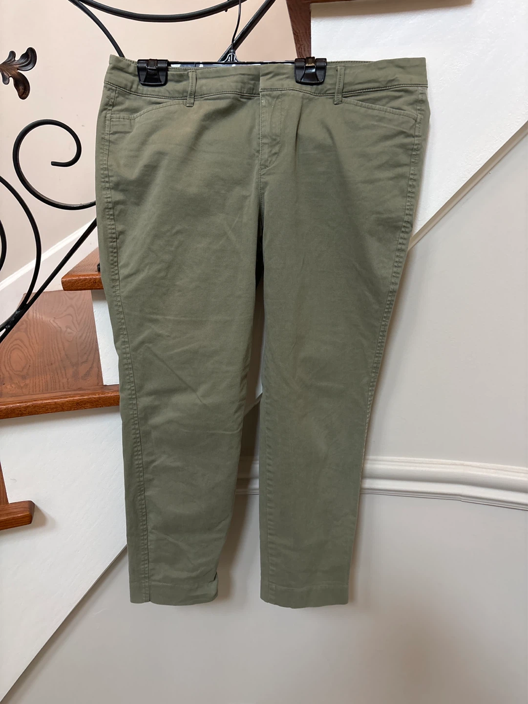 Old Navy Pixie Pants Khaki Green Size 10