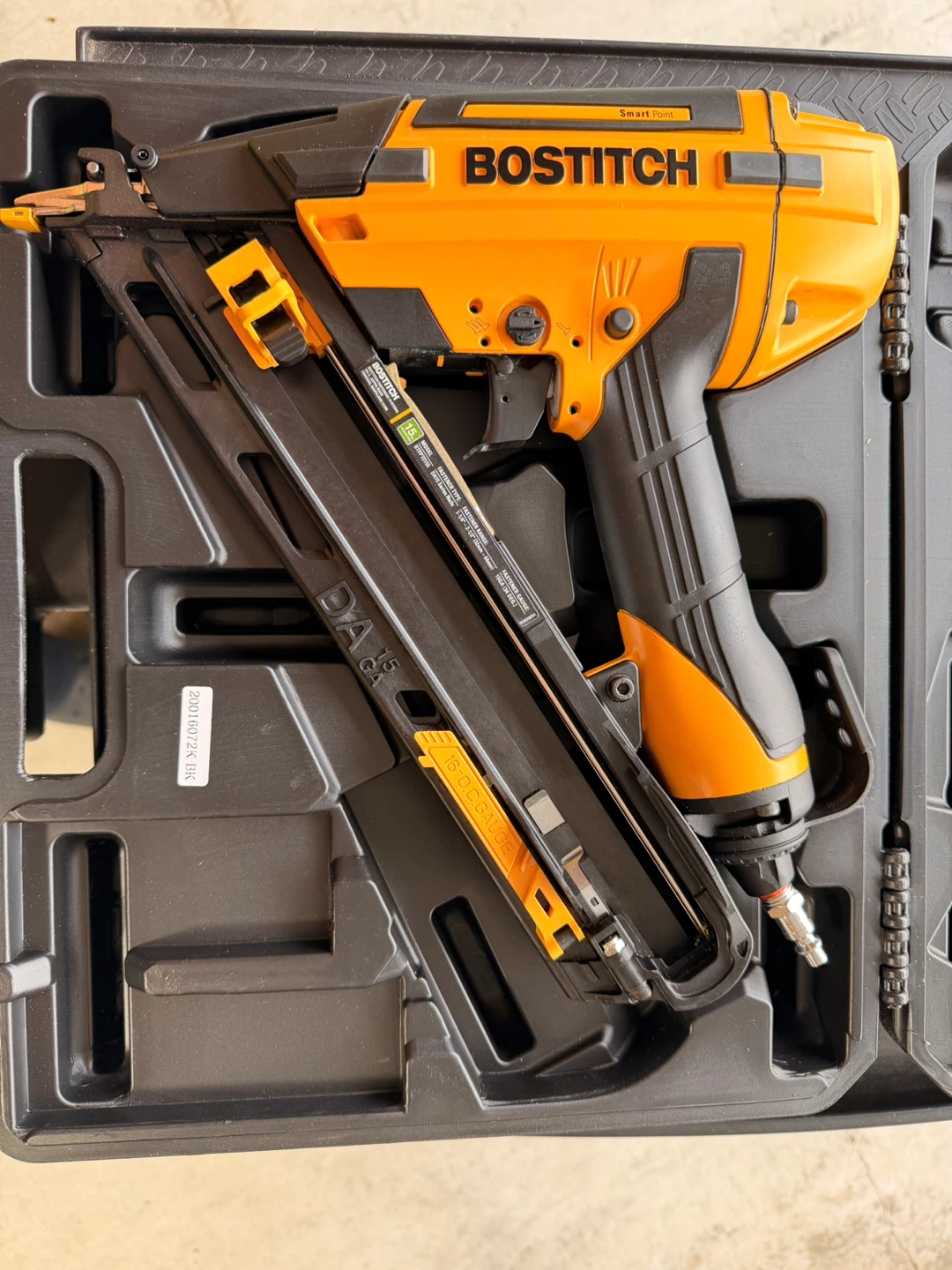 BOSTITCH Air Angled Finish Nailer
