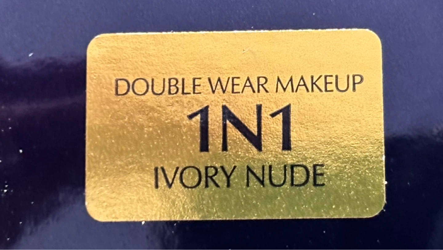 Estee Lauder Double Wear Stay-in-Place Makeup - Ivory Nude 1N1 - photo 2