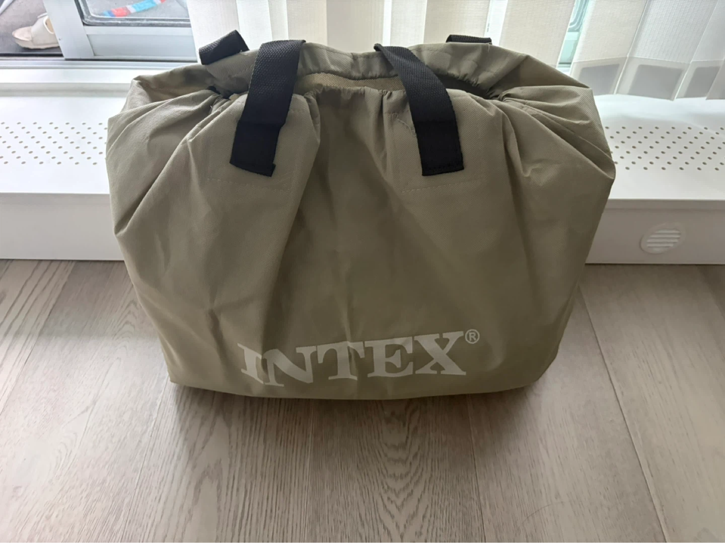 Intex Twin Size Air Mattress with Built-in Pump - photo 2