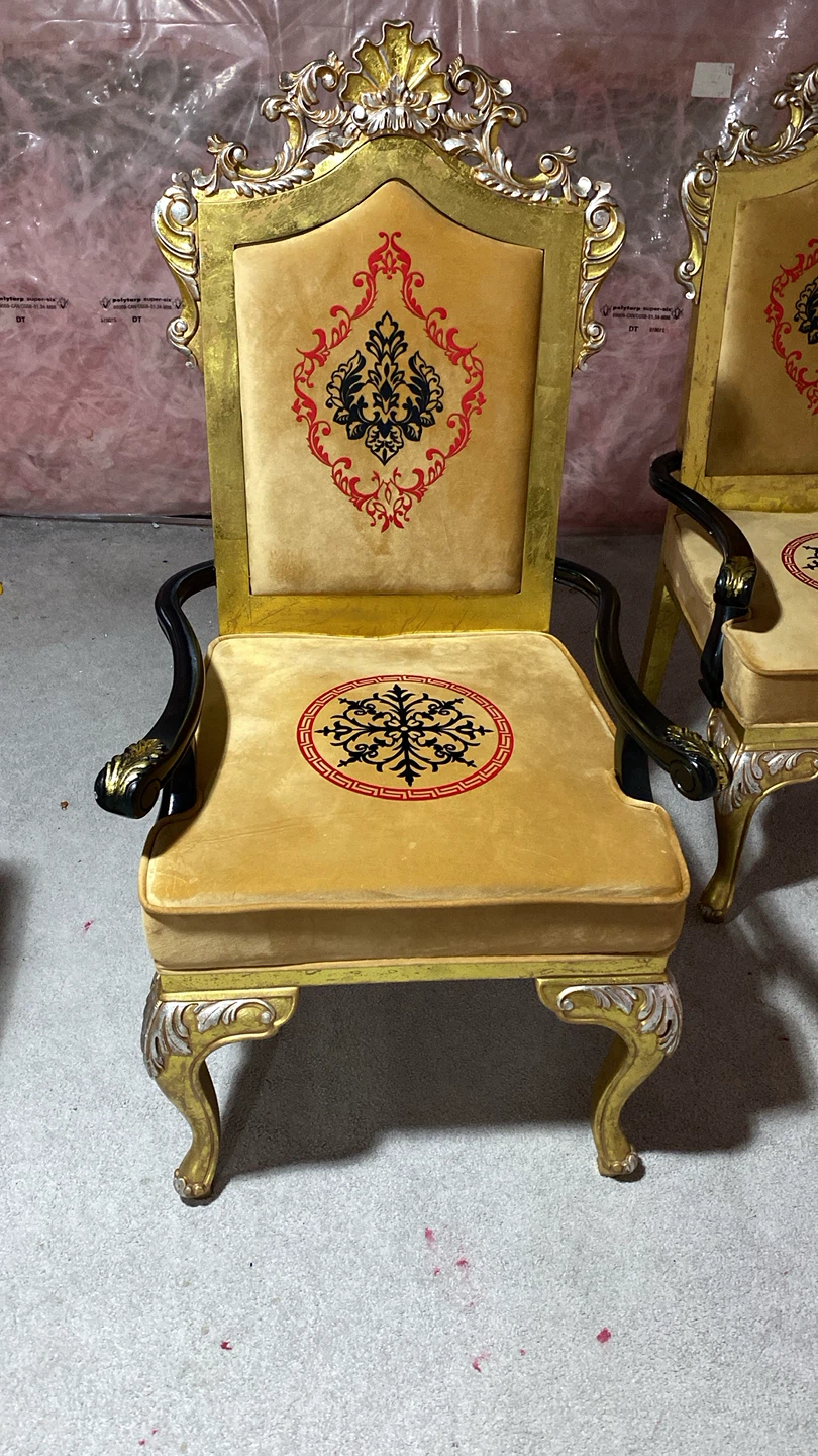 Ornate Accent Chair - Gold Velvet - photo 2