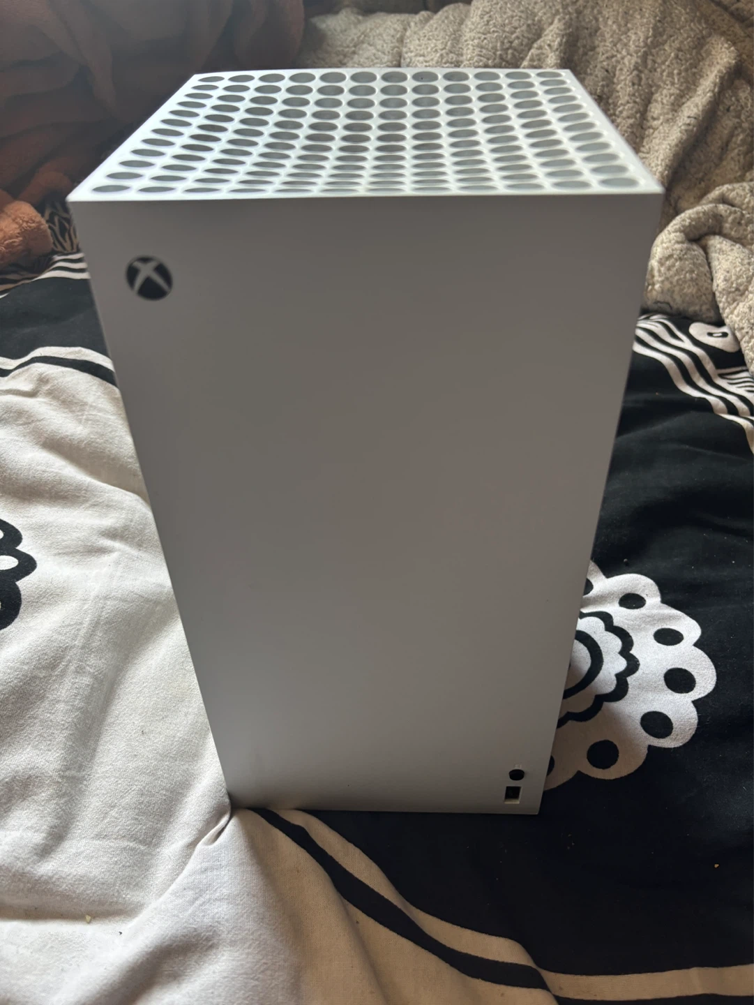 Microsoft Xbox Series X Console with Controller - photo 3