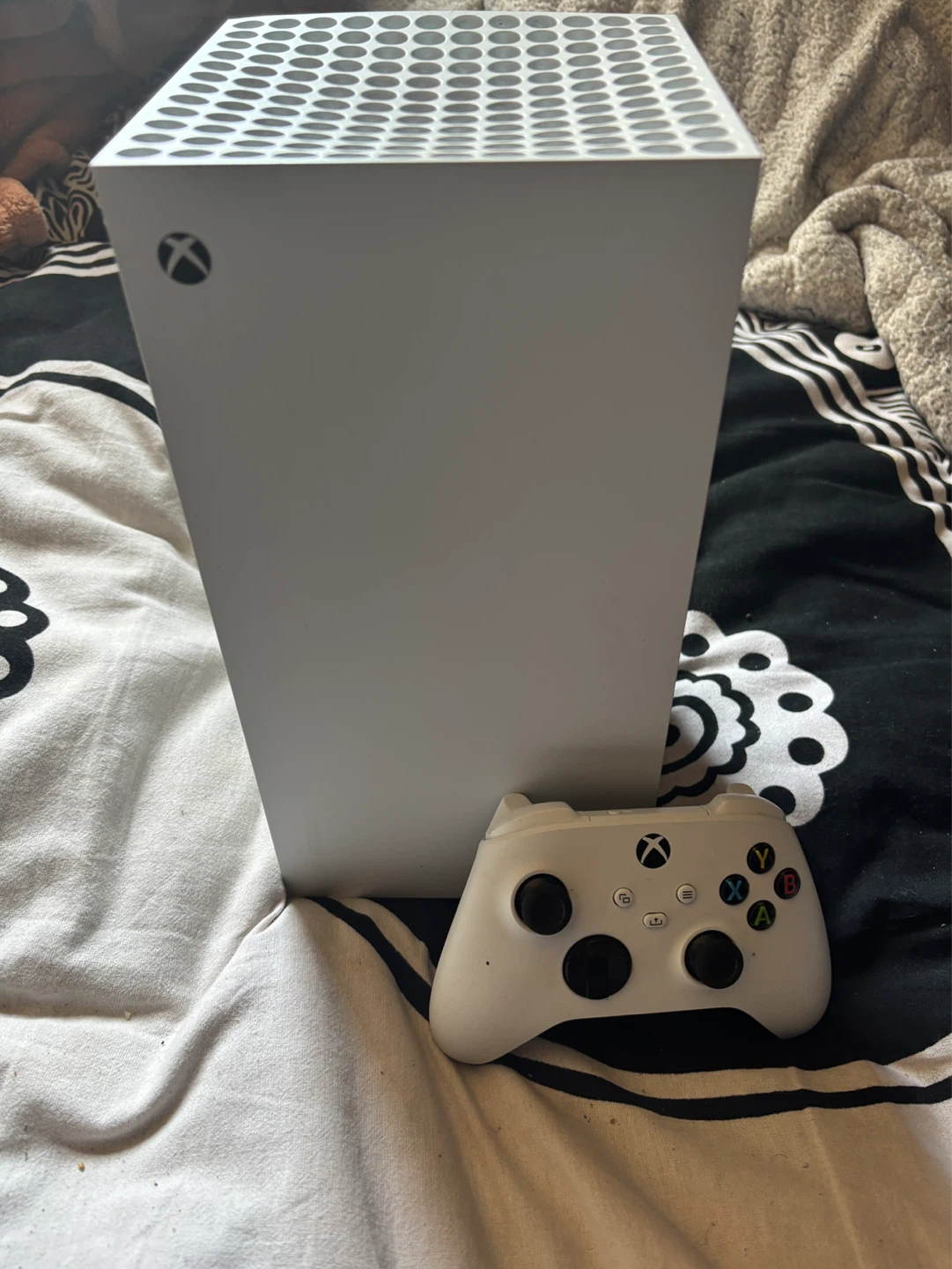 Microsoft Xbox Series X Console with Controller - photo 2