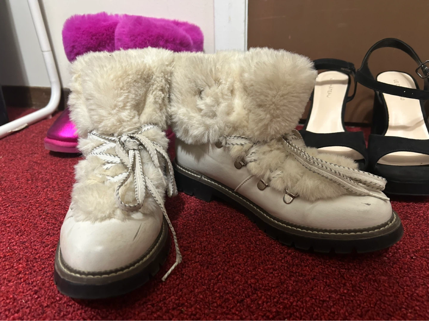5 pairs of women’s shoes sizes 6-8 - photo 3