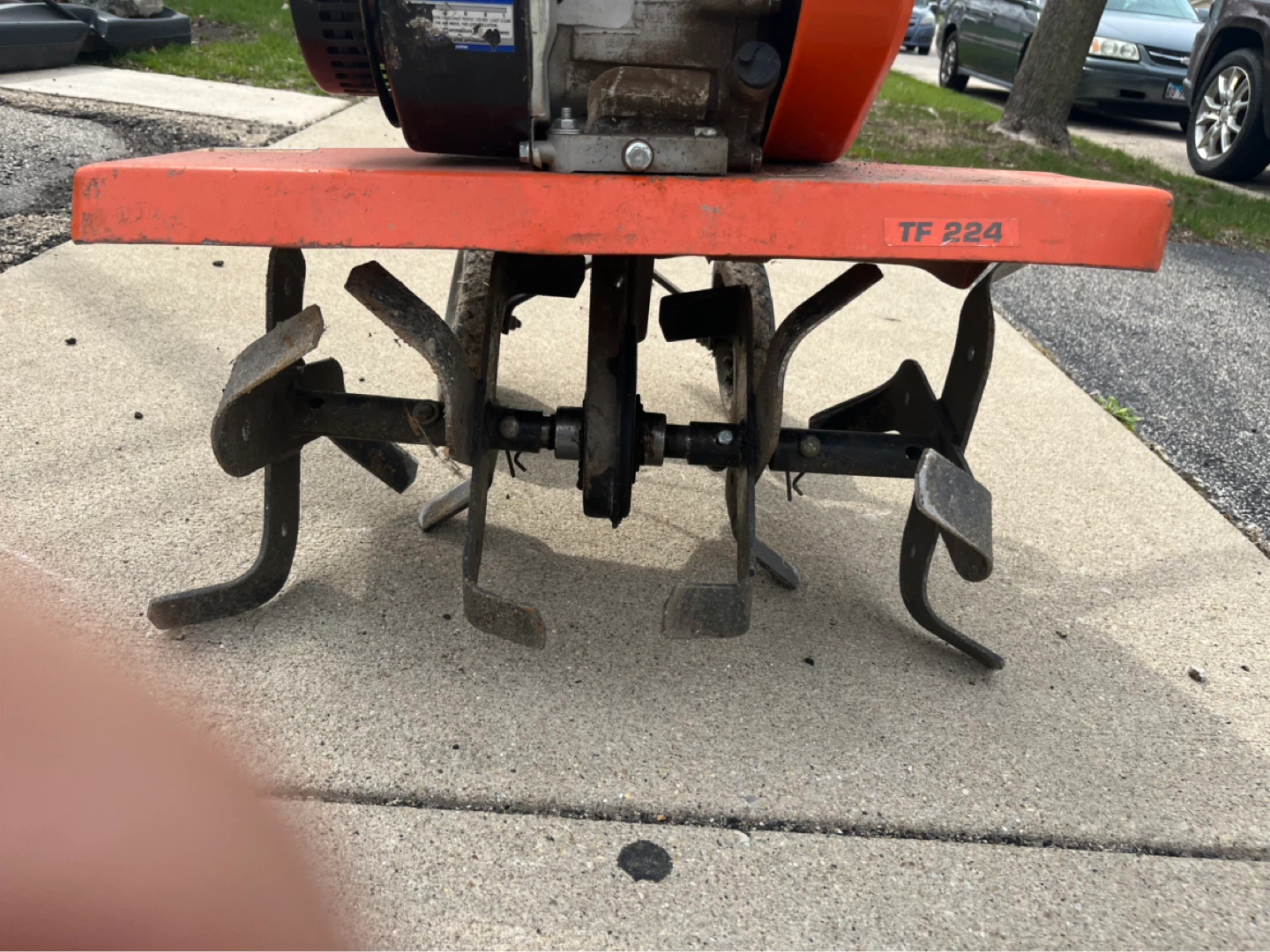 Husqvarna TF 224 Tiller - photo 2