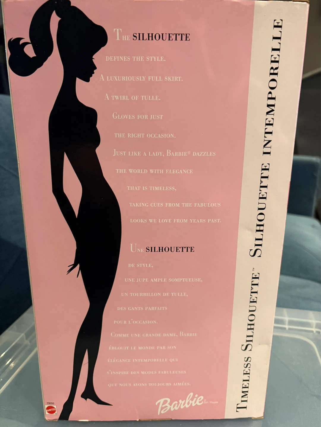 Barbie Timeless Silhouette Doll - photo 3