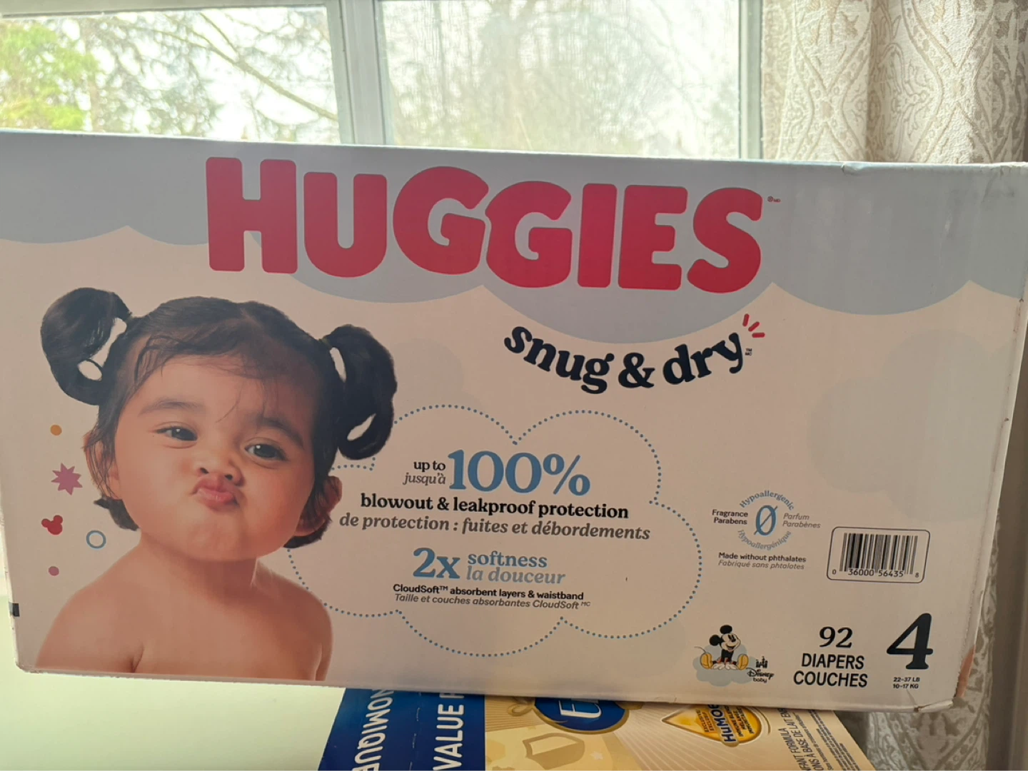 Huggies Snug & Dry Diapers Size 4, 92 Count