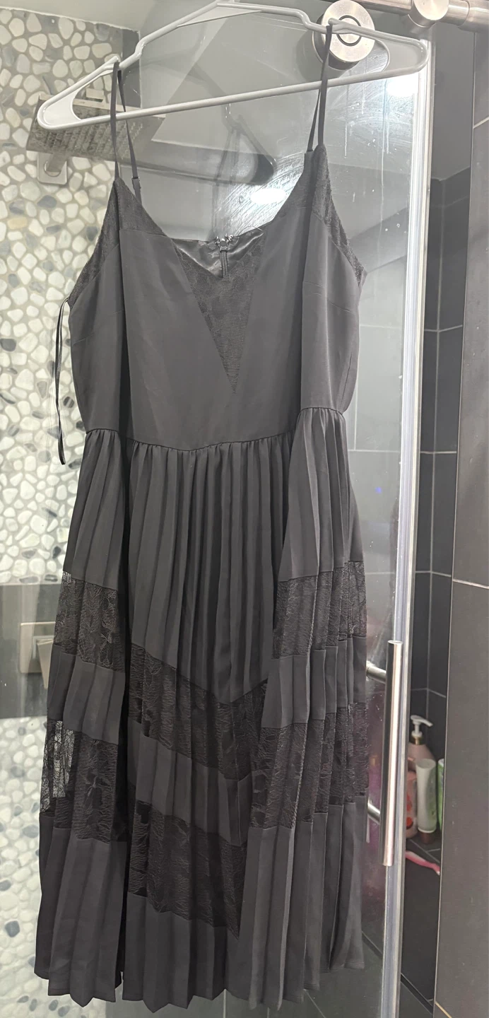 NWT Express Black Lace Trim Pleated Midi Dress